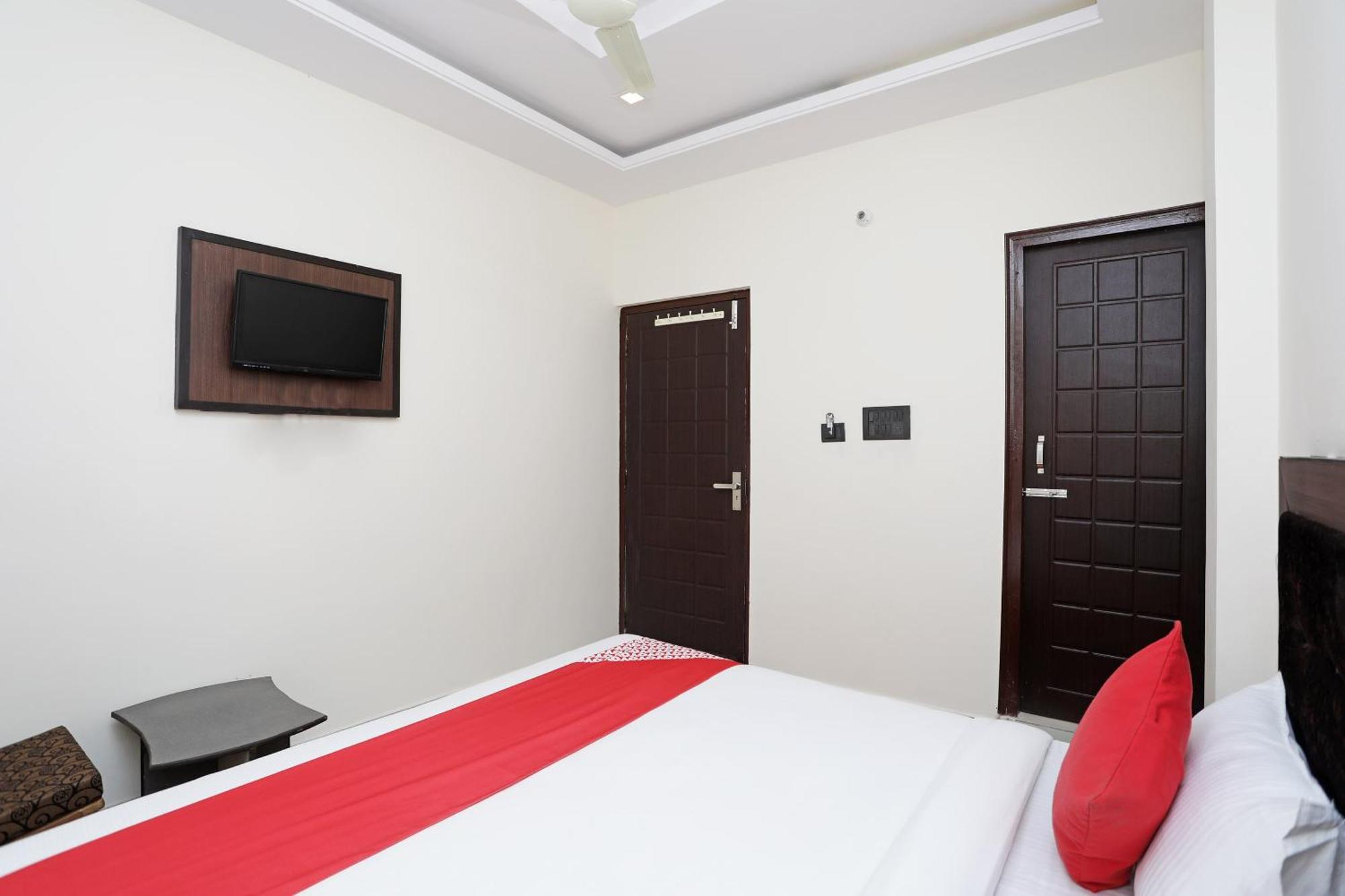 Collection O Hotel Divine Ganges Haridvár Kültér fotó